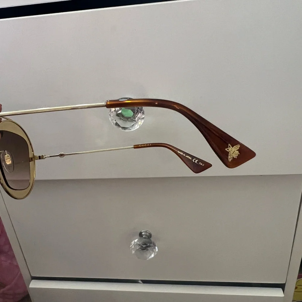 Gucci Sunglasses - Picture 5 of 5